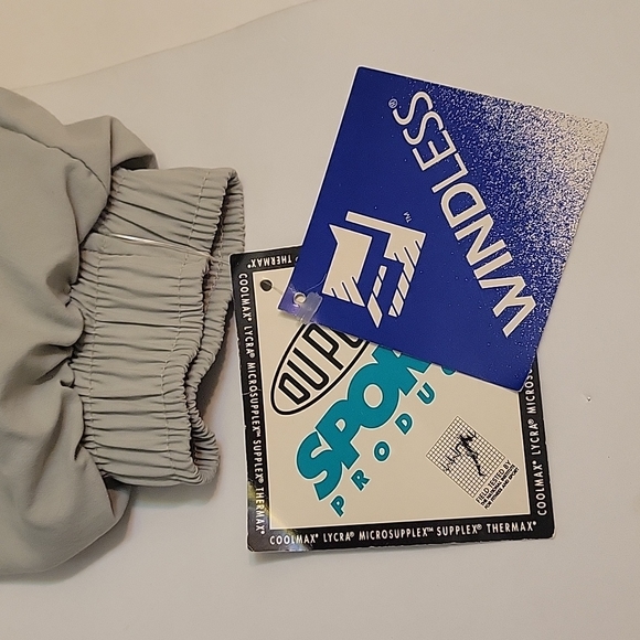 UNLV Rebels Windbreaker Vintage90s Football Foundation Member Made in USA M NEW - Picture 12 of 15